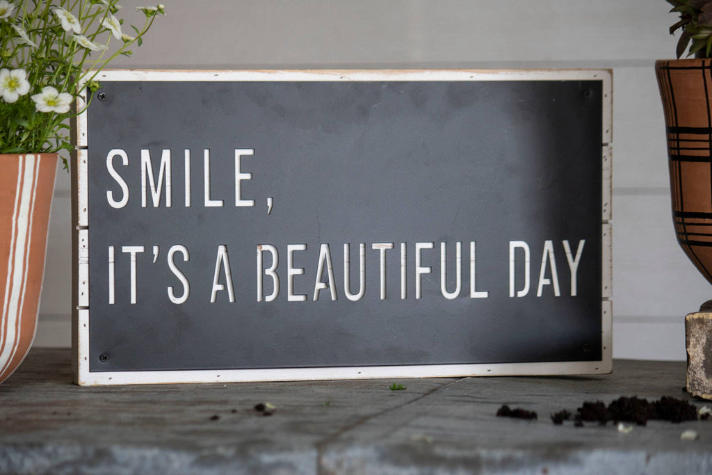 Smile Beautiful Day Wall Art